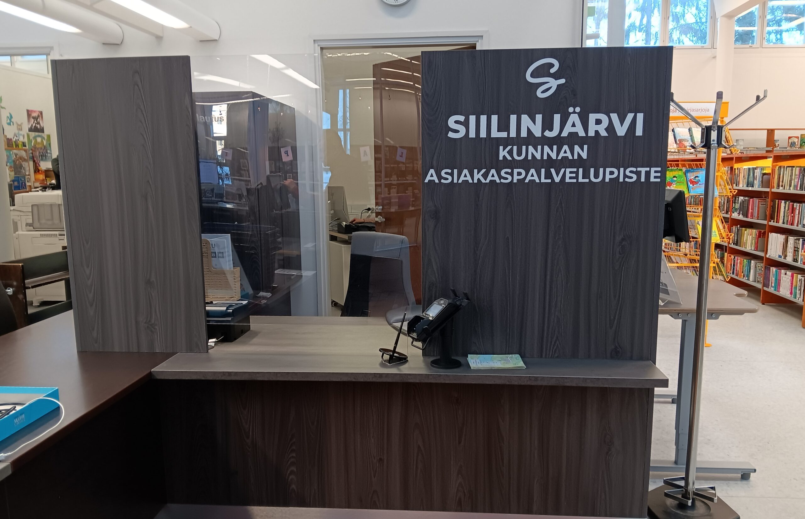 Kuvassa kunnan asiakaspalvelupiste