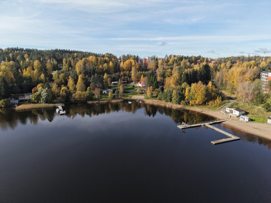 Ilmakuva Siilinlahden vierasvenelaiturista
